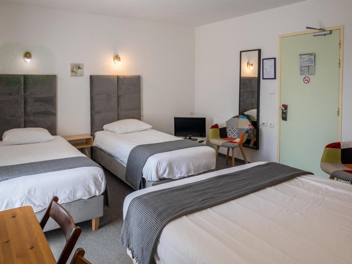 Hotel Les Tilleuls De Pareloup A Salles-Curan Ngoại thất bức ảnh