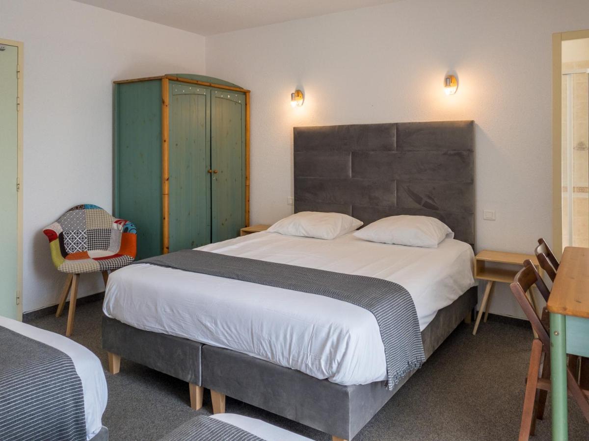 Hotel Les Tilleuls De Pareloup A Salles-Curan Ngoại thất bức ảnh