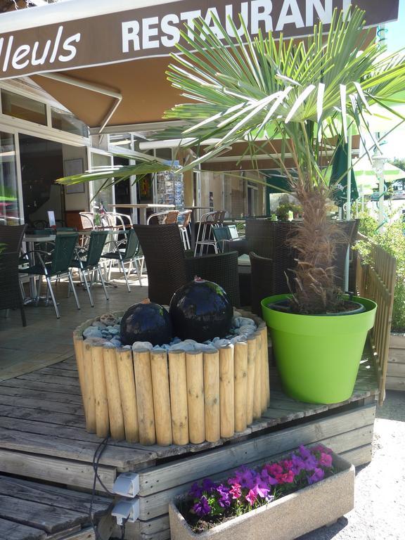 Hotel Les Tilleuls De Pareloup A Salles-Curan Ngoại thất bức ảnh